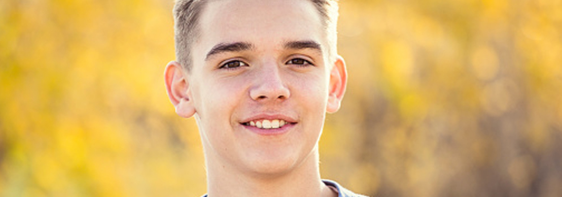 Read more about the article How to Keep Teenage Teeth Healthy