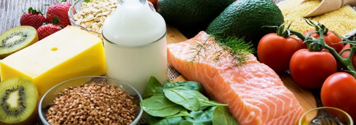 Read more about the article Dental Implants & Food Restrictions